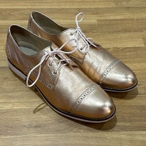 Women’s Cole Haan Rose Gold Metallic Leather Oxfords - Size 10